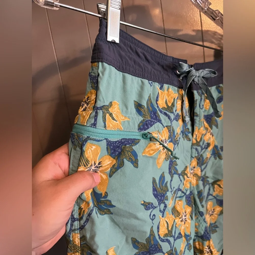 Patagonia Men's Wavefarer Boardshorts - 21